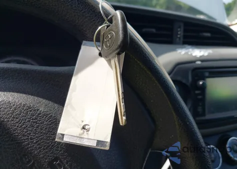 2015 Toyota Yaris L из США, поврежденный, VIN VNKKTUD30FA032159